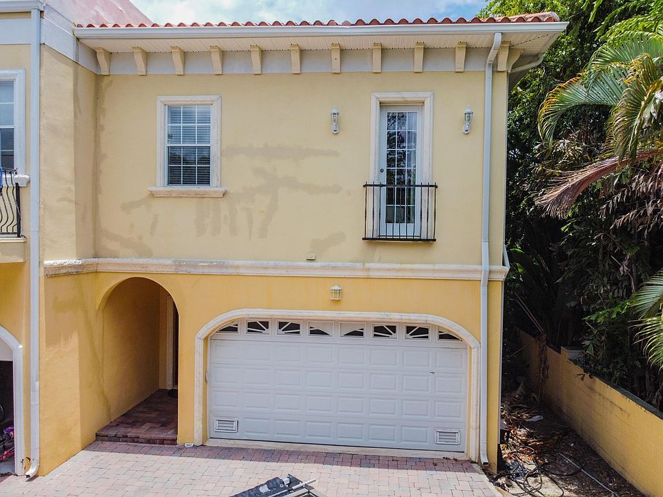 1st image of 5601 Bayshore Blvd #D