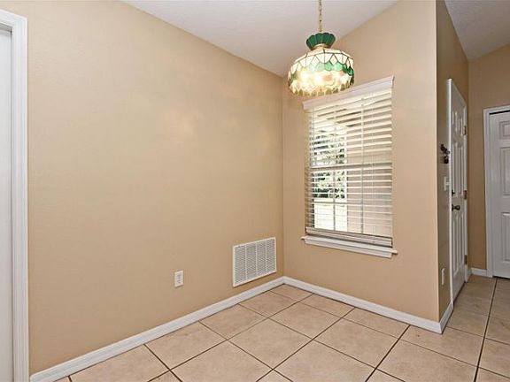 4th image of 1309 Swamp Ln