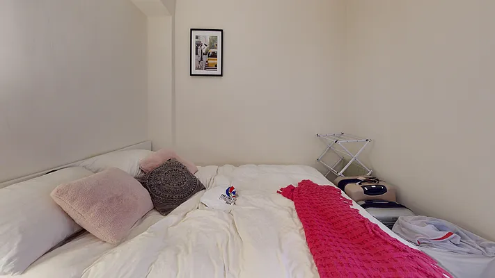 Rented by Bond New York | media 17