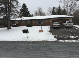 1446 Cherry Hill Rd, Mendota Heights, MN 55118