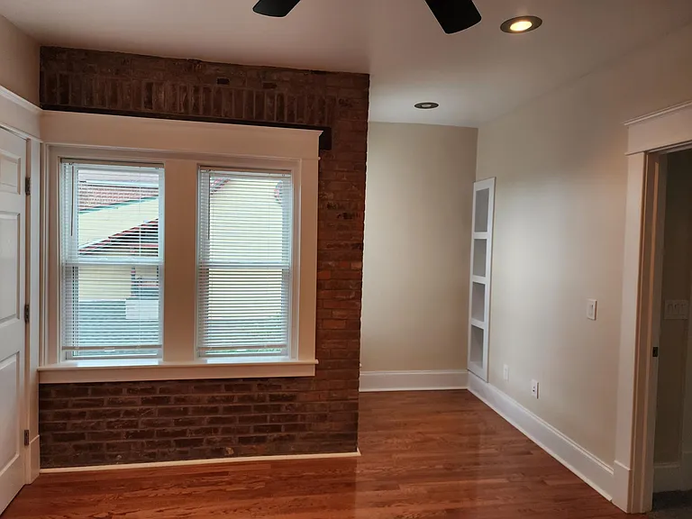 Carolina St — Photo 15