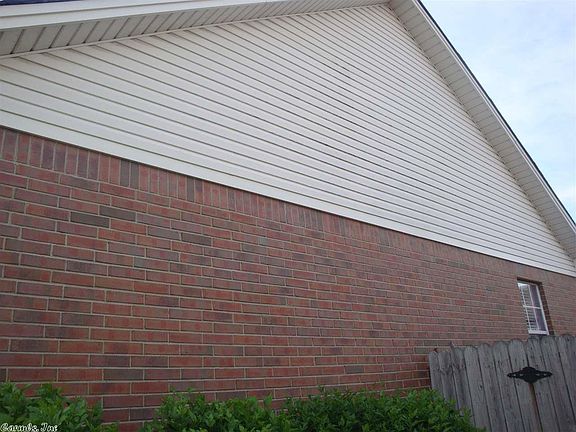 5th image of 2405 Brittany Ln