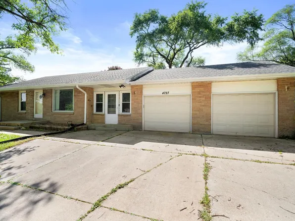 4727 North 100th STREET, Wauwatosa, WI 53225