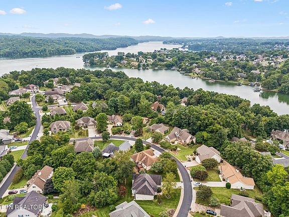 3rd image of 513 Tanasi Cir