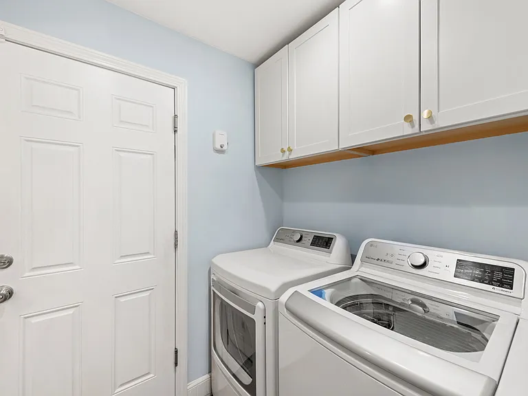 63 Lockwood Rd — Photo 17
