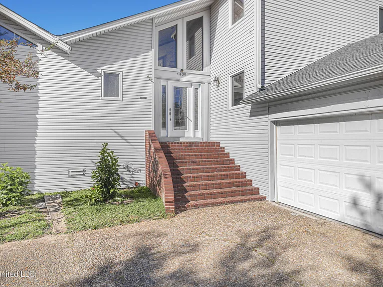 4409 Shadow Wood Cir — Photo 7