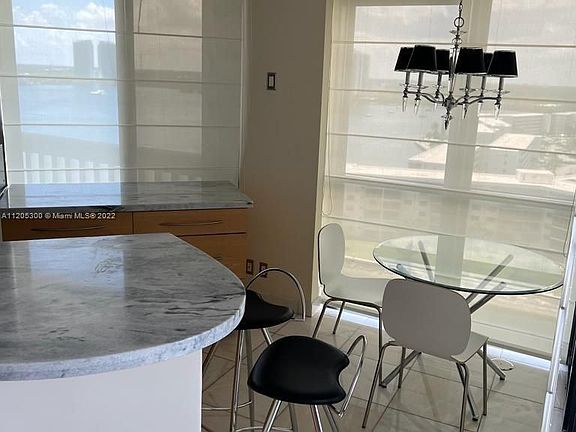 4th image of 1000 Island Blvd #1510
