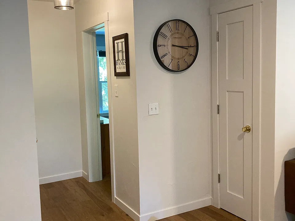 Entry into upper unit