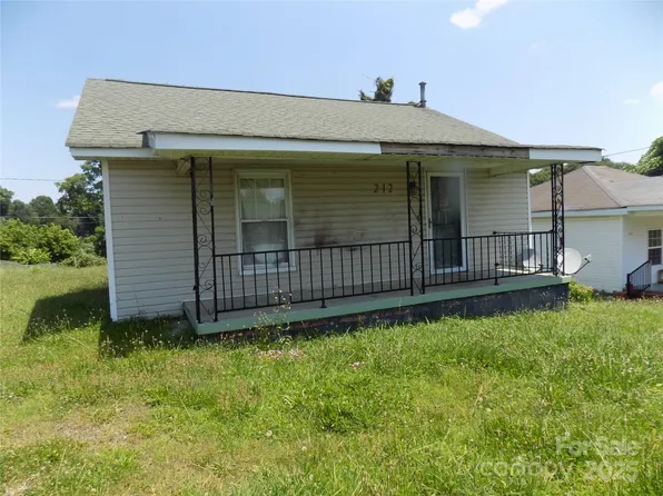 212 Huffman Rd, Gastonia, NC 28056