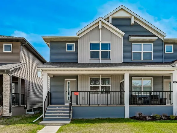 326 NW Creekside Blvd SW, Calgary, AB T2X 4Y1