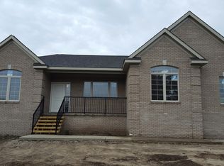 15601 Reid Rd, Armada, MI 48005