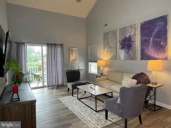 8 Tyler Falls Ct APT C, Baltimore, MD 21209