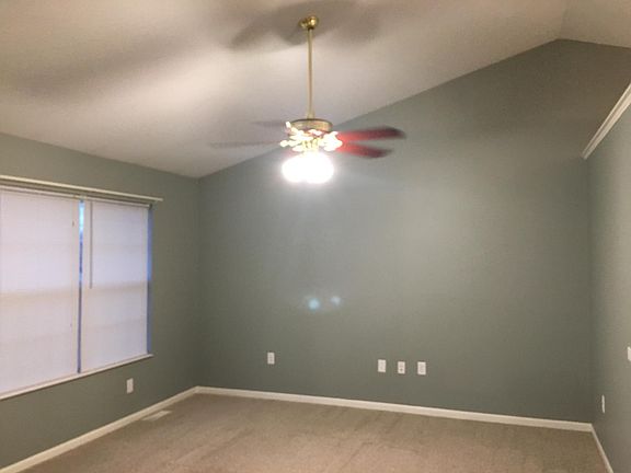 4th image of 1106 Breckenridge Ln