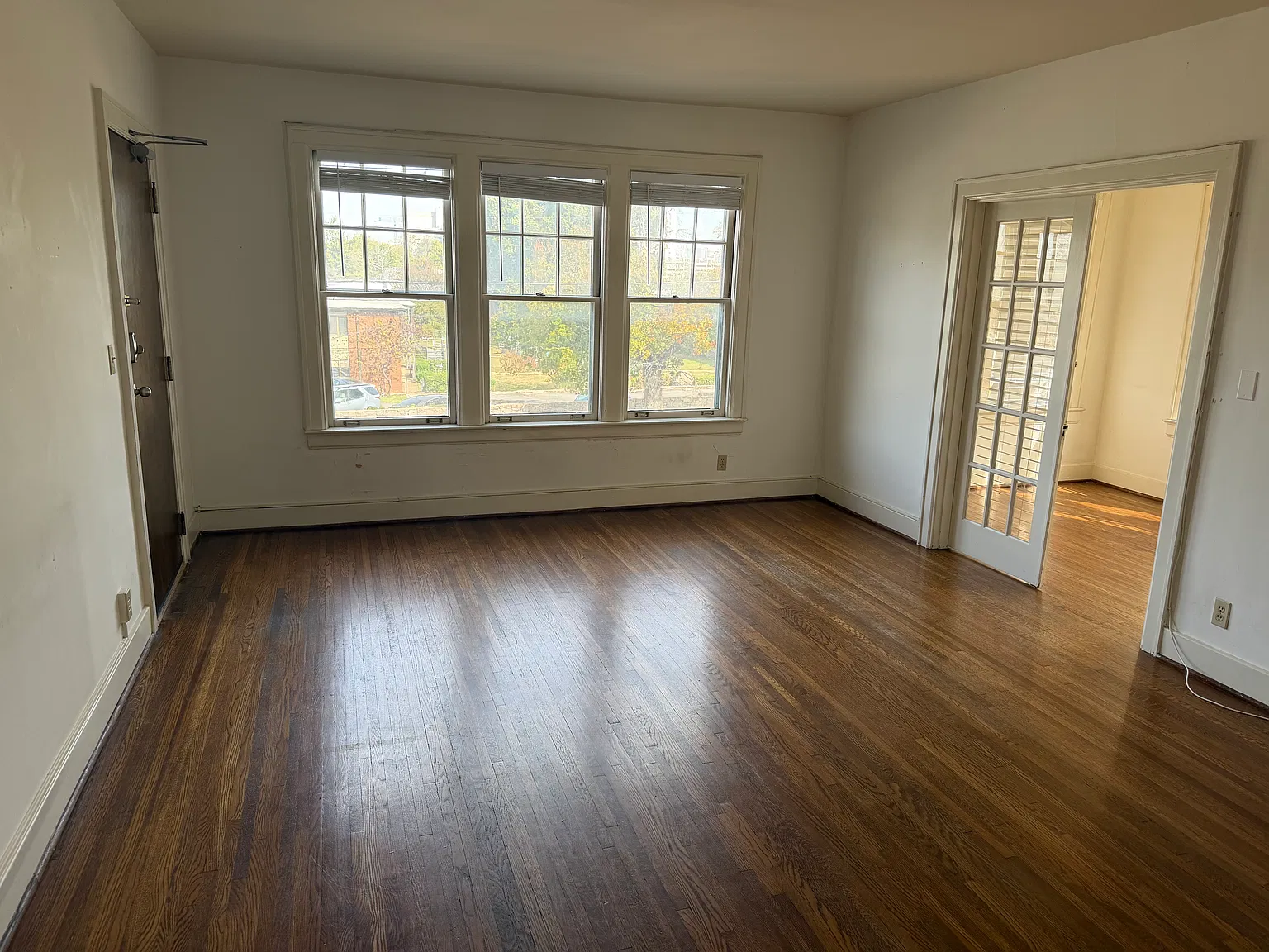 2 bed, $1,800 — Photo 2
