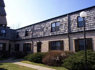 12760 Deauville Dr APT 319, Omaha, NE 68137