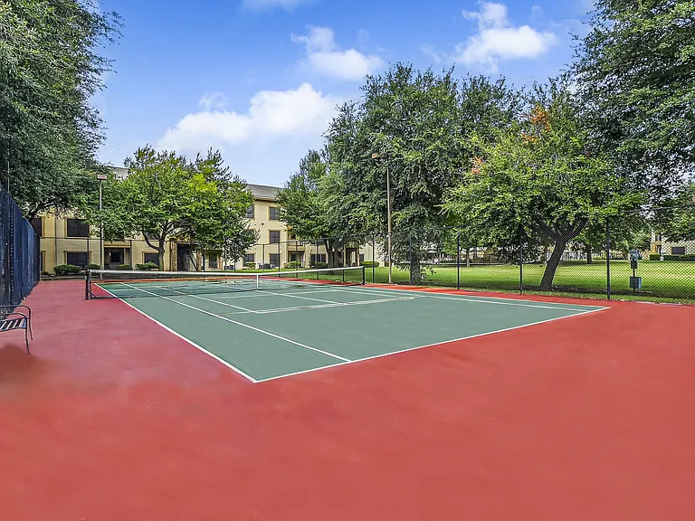 The Canyons Apartments in Fort Worth, Texas