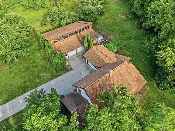 5th image of 4259 Mahoney Rd