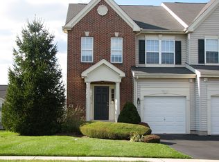 301 Julian Dr E, Warminster, PA