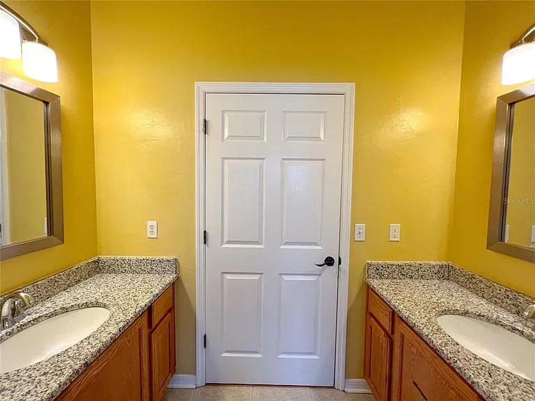 8436 SW 77th Ave — Photo 16