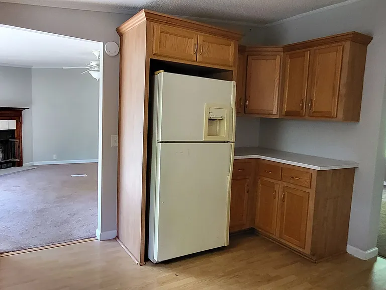 243 Chase Dr — Photo 7