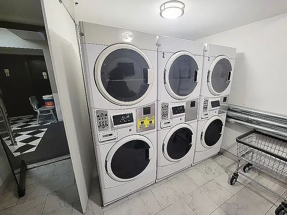 5th image of 137 W 137th St #5R