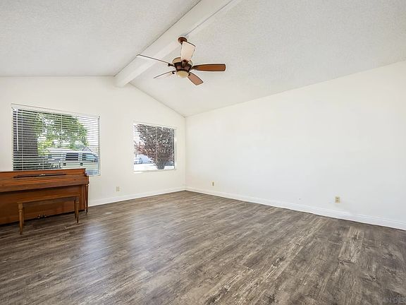 5th image of 26463 Hamre Pl