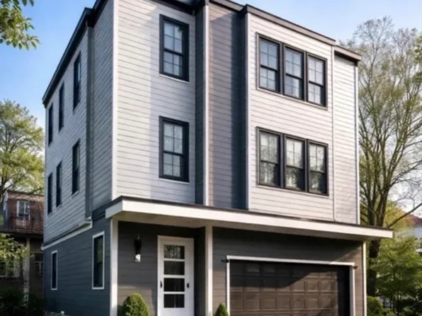 38 Roseway St, Jamaica Plain, MA 02130