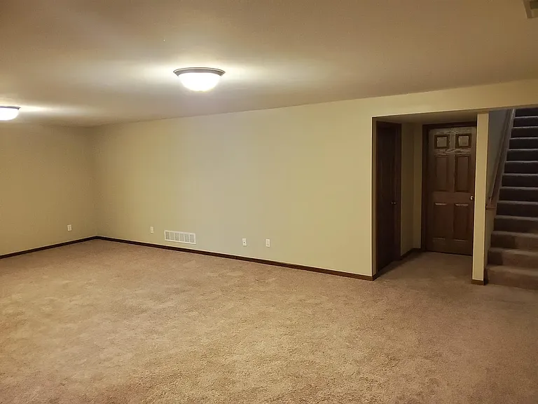 536 Meadow Oak Cir — Photo 6