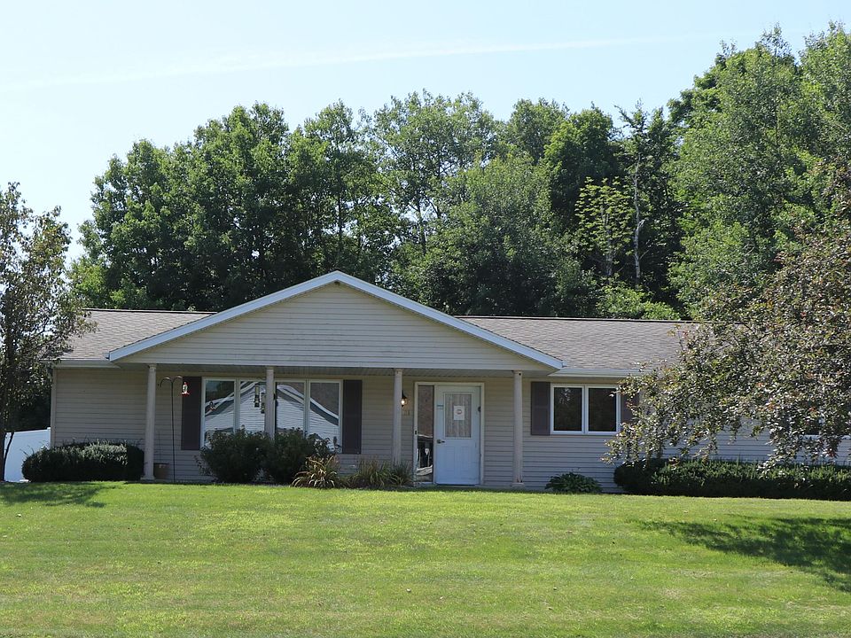 1st image of 525 N 19th Dr