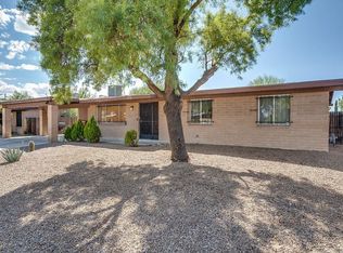 7725 N Nathan Hale Ave, Tucson, AZ 85741
