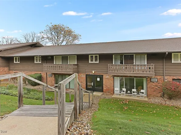 5721 Som Center Rd APT 14, Solon, OH 44139