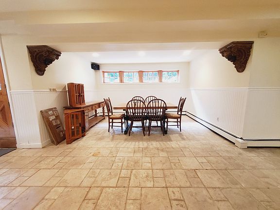 5th image of 115 Eden Rd #1