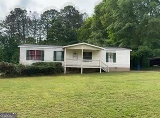 324 Stonegate Dr, Winder, GA 30680