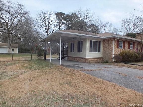 2nd image of 1658 Forest Glenn Cir