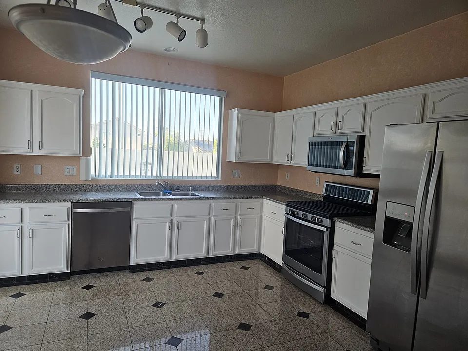 1004 Shell Flower Rd