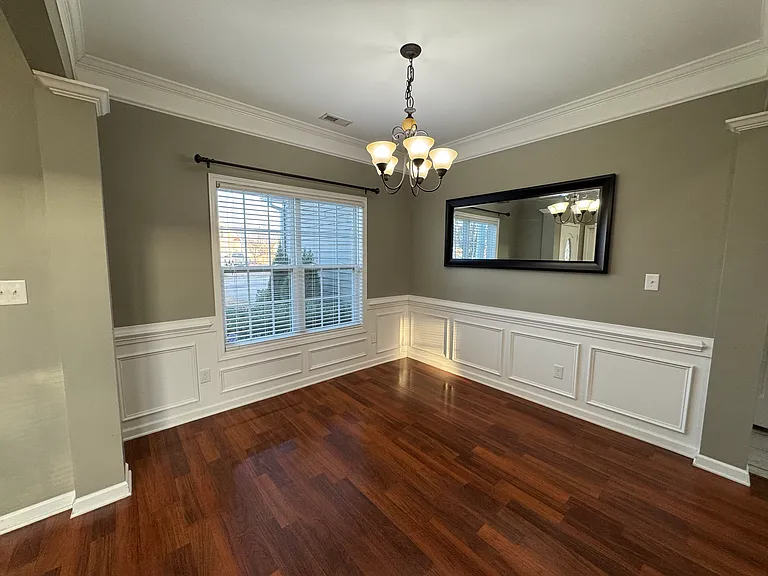 242 Tadcaster Ct — Photo 10