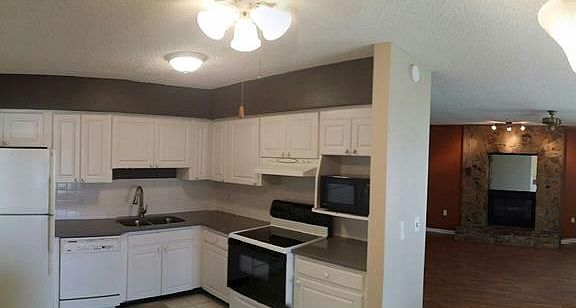 4th image of 601 Oakmont Ave