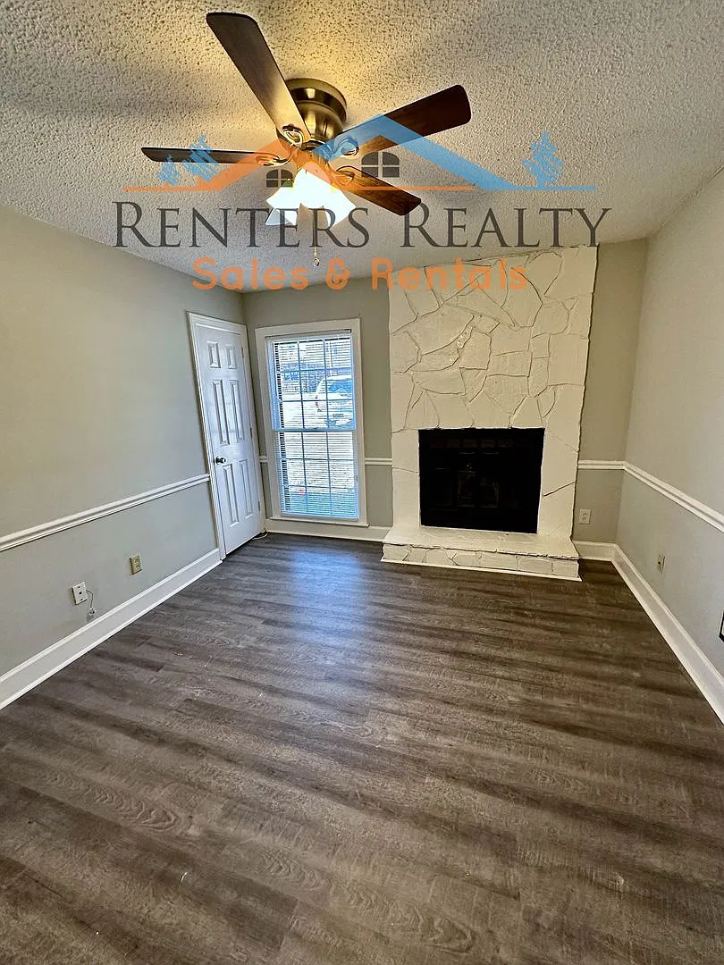 2 Bedroom Condo on Chapman Mountain — Photo 2