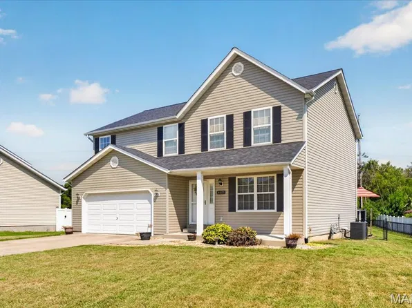 412 W 5th St, Saint Jacob, IL 62281