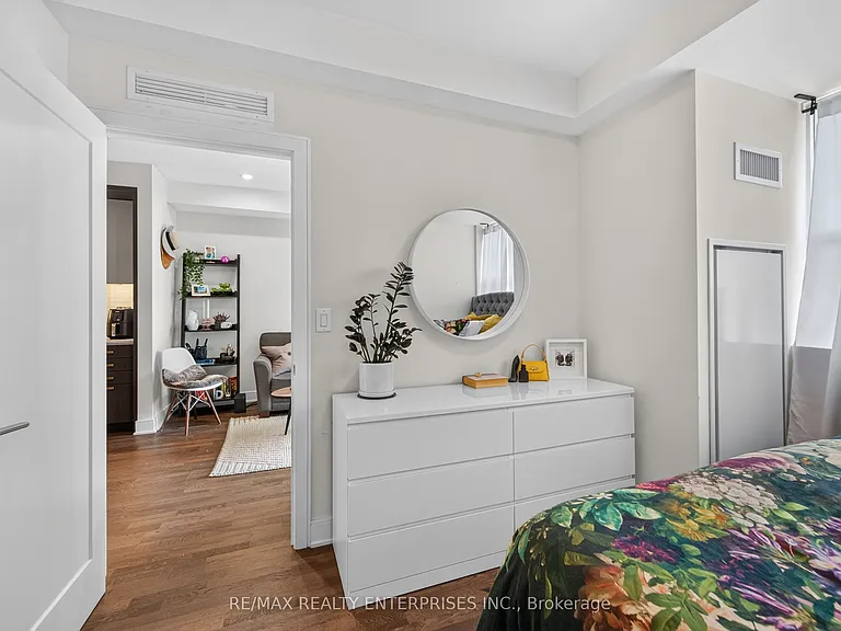 1575 Lakeshore Rd W #340 — Photo 17
