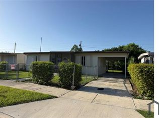 511 NW 8th St, Florida City, FL 33034