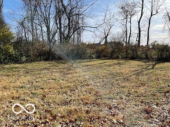 3rd image of 10242 E County Road 650 N
