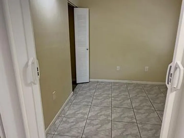 5232 SW 122nd Ter #Townhouse 5232 — Photo 11