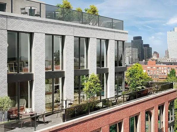 445 Grand Avenue image 11 of 39