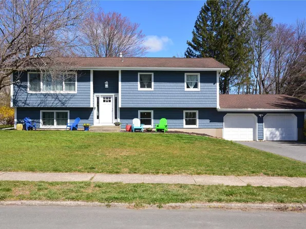 4 Millard Cir, Monroe, NY 10950