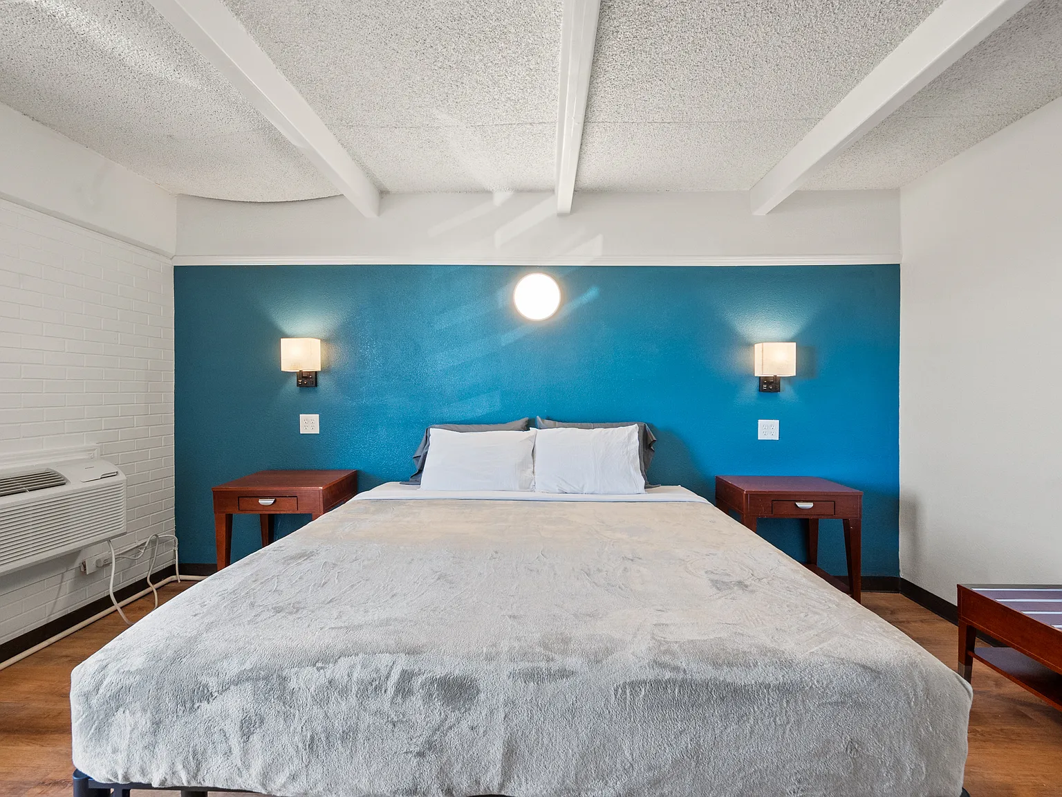 Studio, 450 sqft, $795 — Photo 2