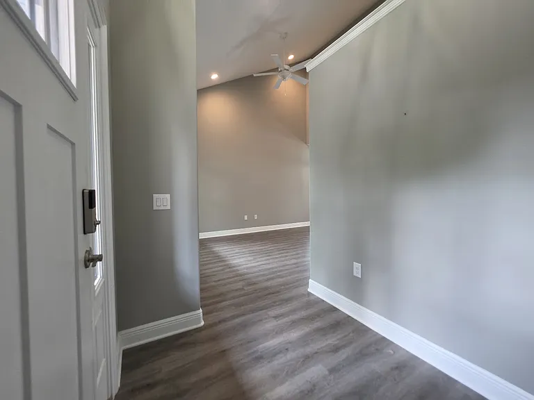 2331 Hadleigh Hills Ct — Photo 2