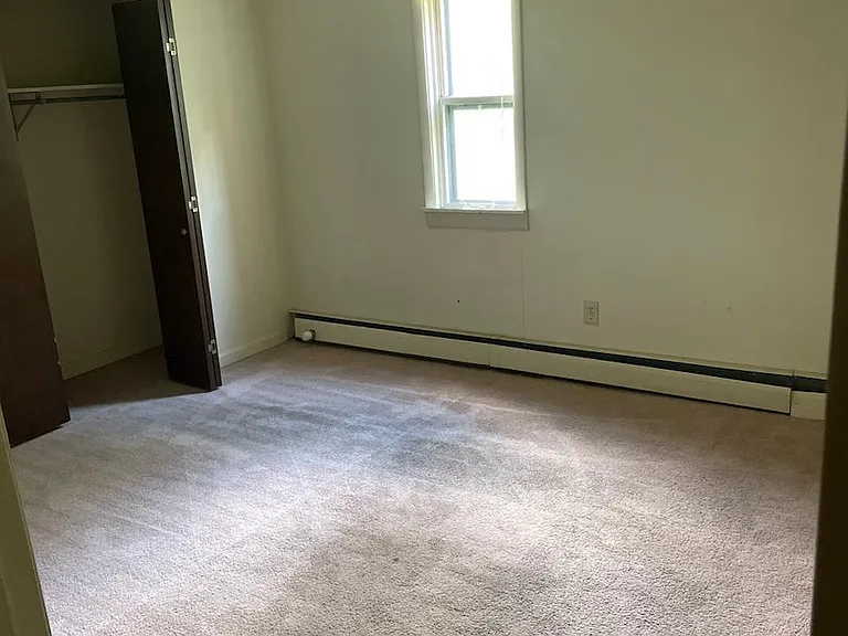 1850 S Main St #6 — Photo 6