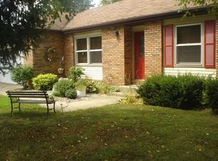 304 Sands Dr, Homer, IL 61849