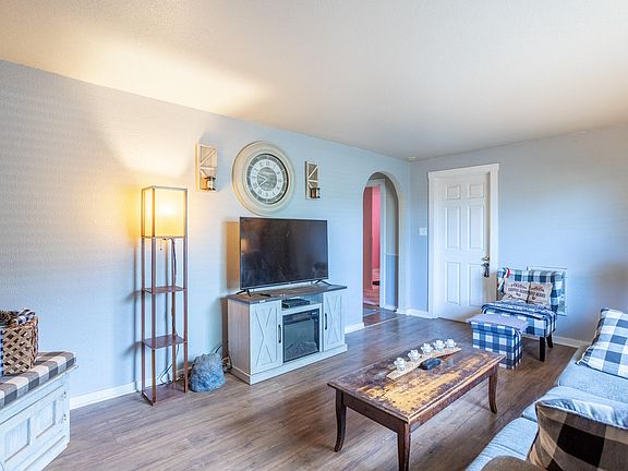 5th image of 2855 Irwin Rd